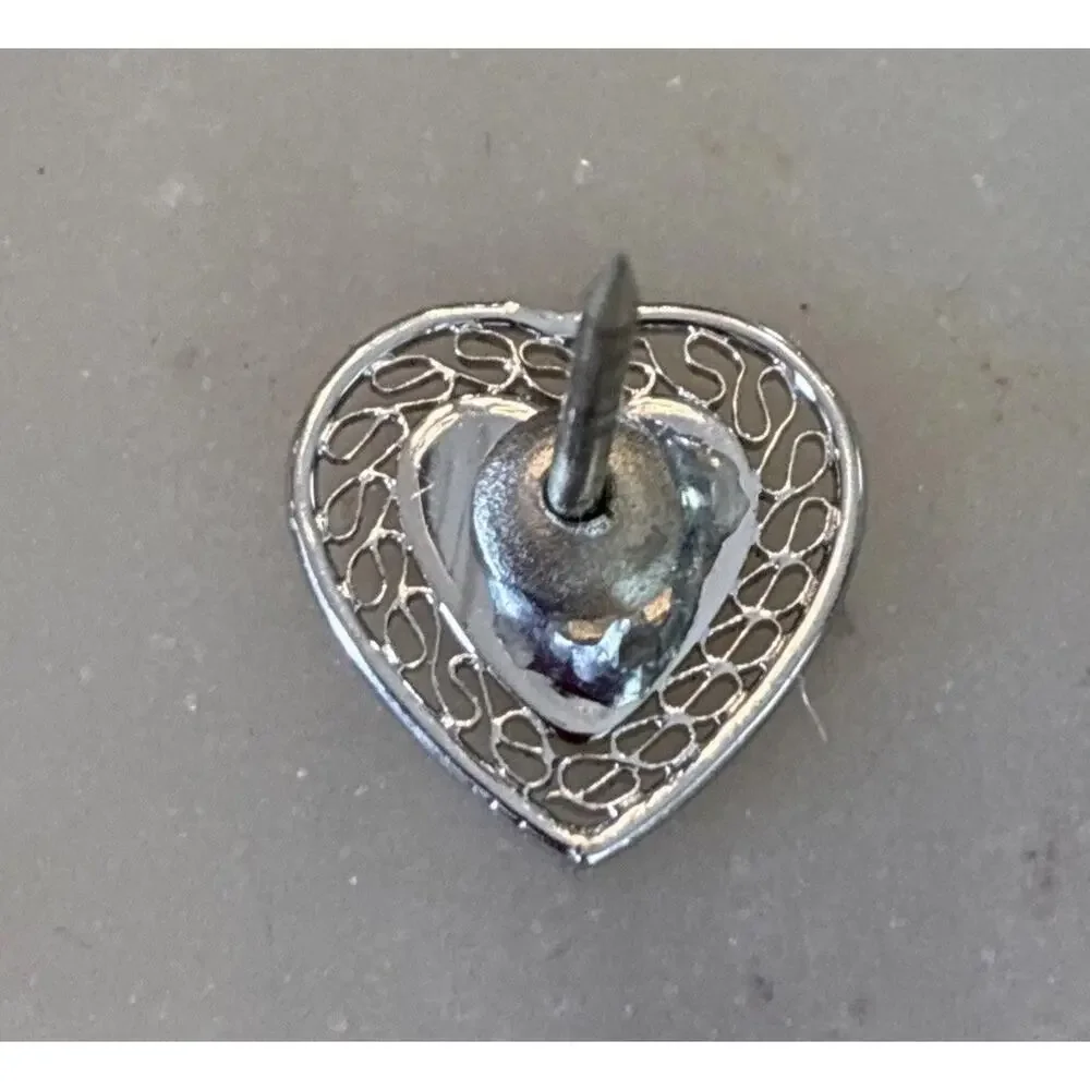 Filagree Heart ‘E’ Monogram Tie Tack Silver Tone Classic Unisex VTG L2